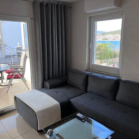 Apartment Mira - Sea View 特罗吉尔 外观 照片